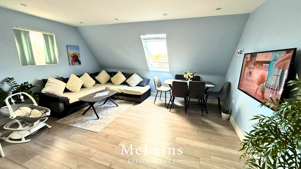 Property photo 1 of 5 Living Room