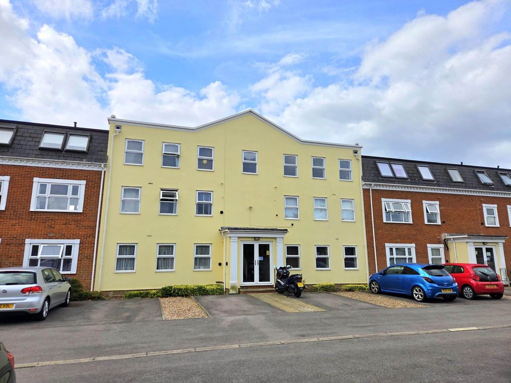 Property photo 1 of 13