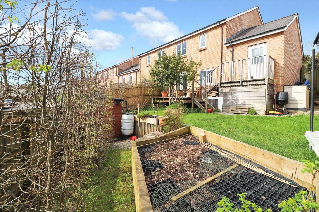 Property photo 3 of 16 Picture No. 01