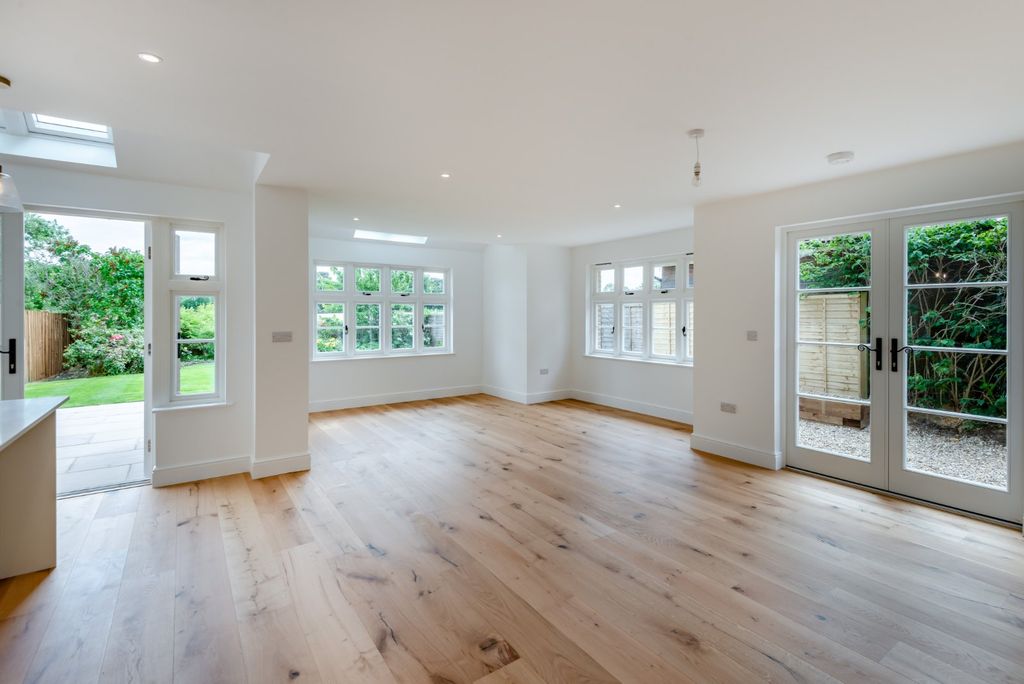 Property photo 3 of 10 Picture No. 42