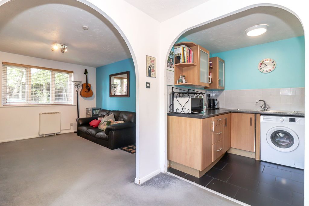 Property photo 2 of 15