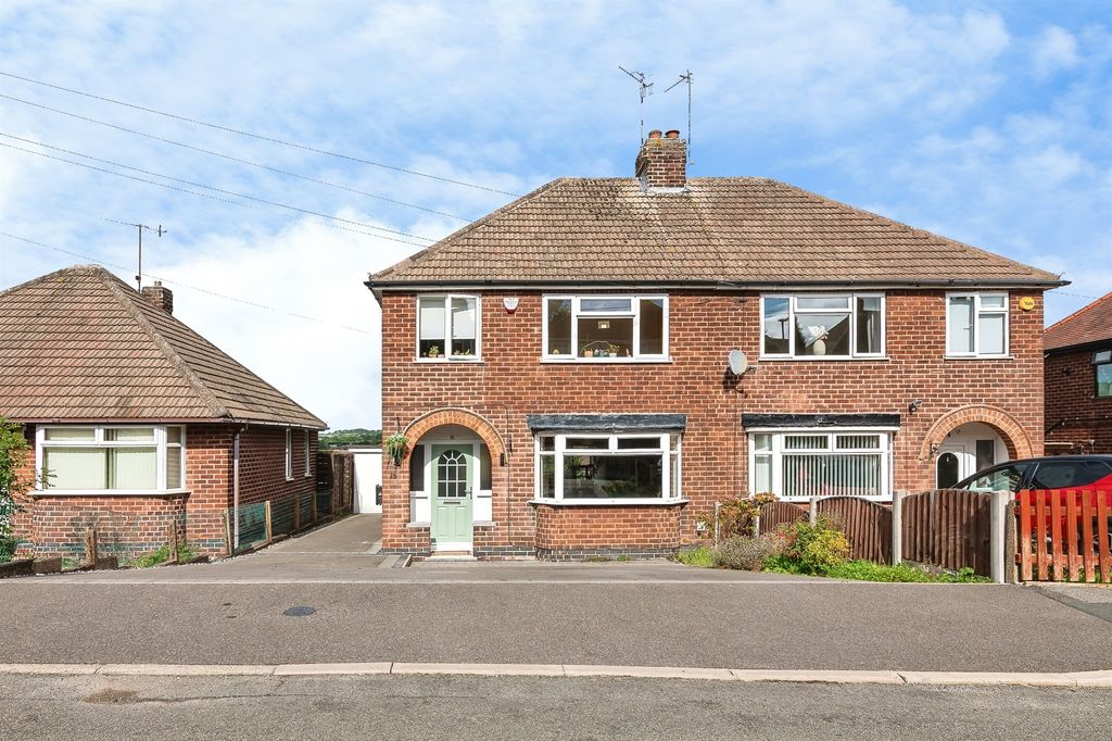 Property photo 1 of 11