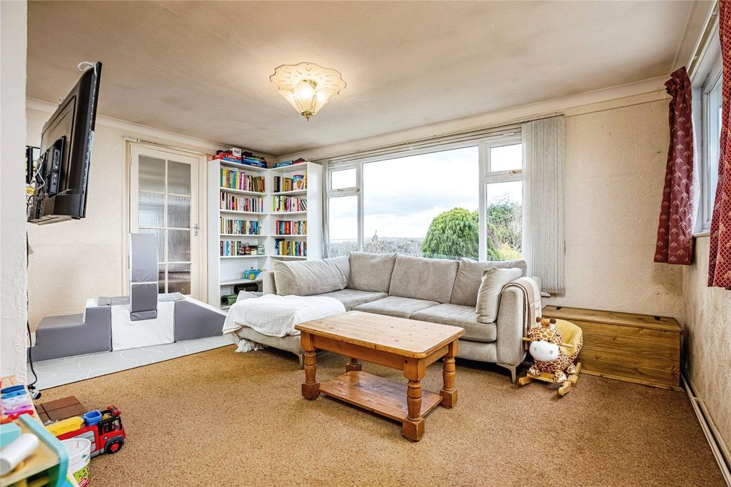 Property photo 2 of 19 Picture No. 31