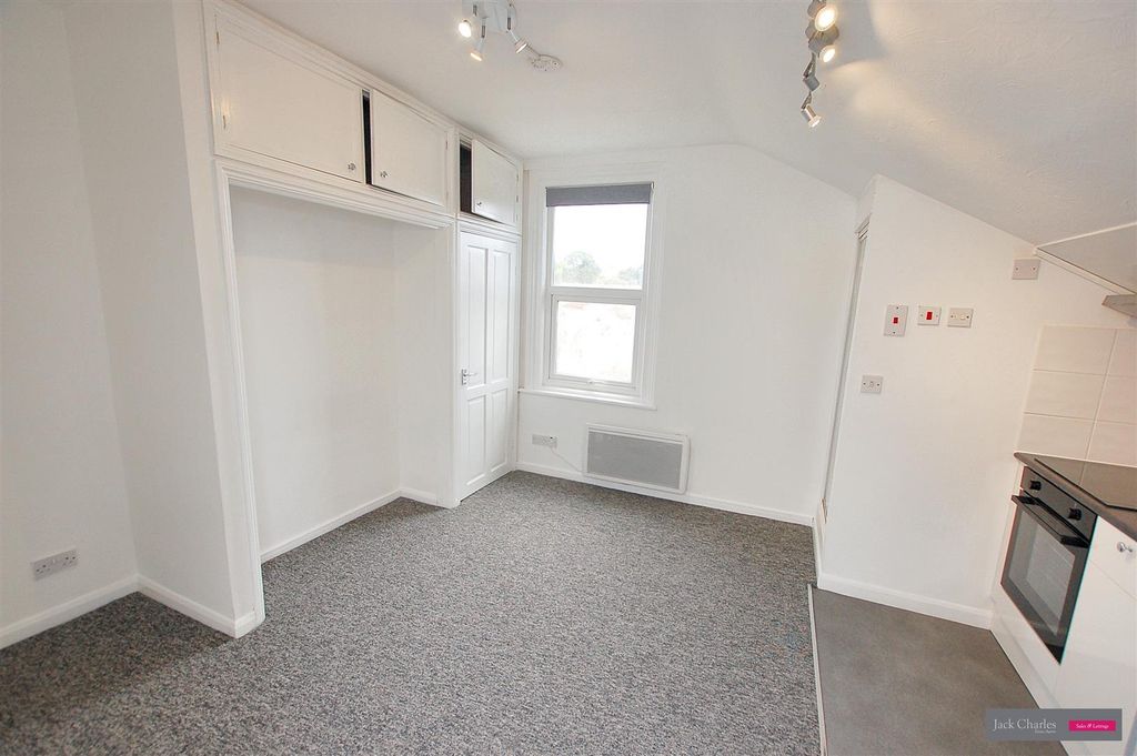 Property photo 2 of 13 Dsc_0116 (2).Jpg