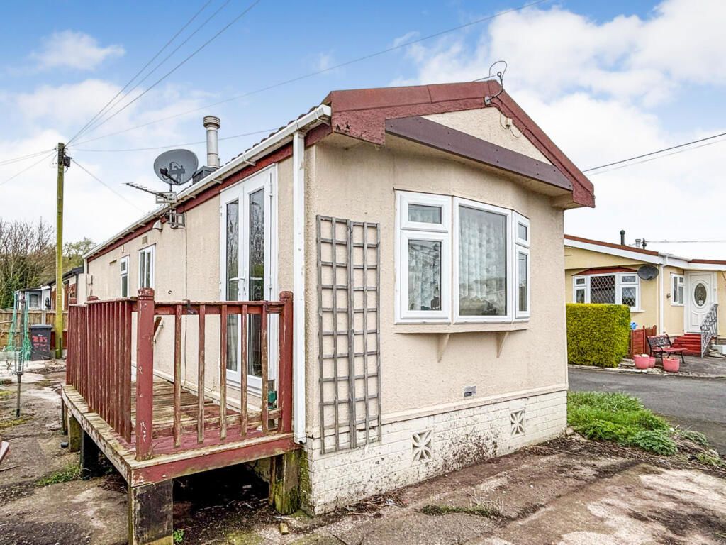 Property photo 1 of 12