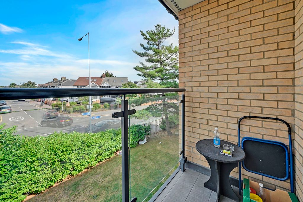 Property photo 3 of 10 Balcony 