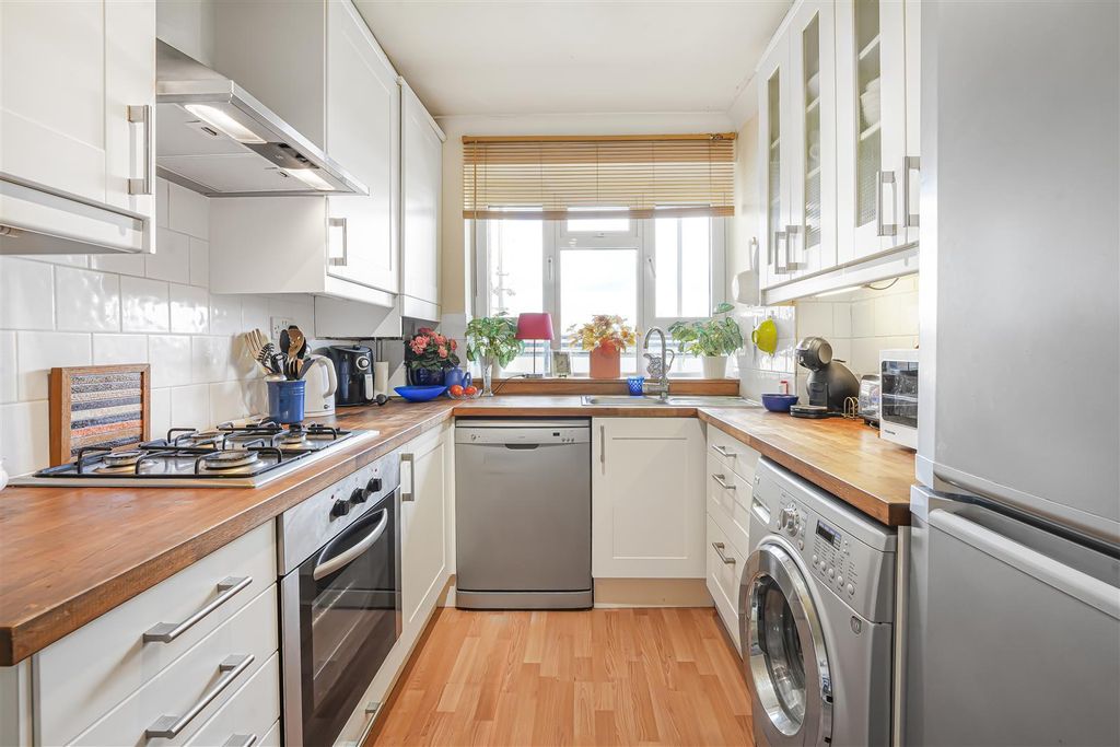 Property photo 3 of 7 Ped08721.Jpg