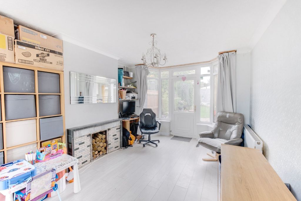 Property photo 2 of 19 Picture No. 08