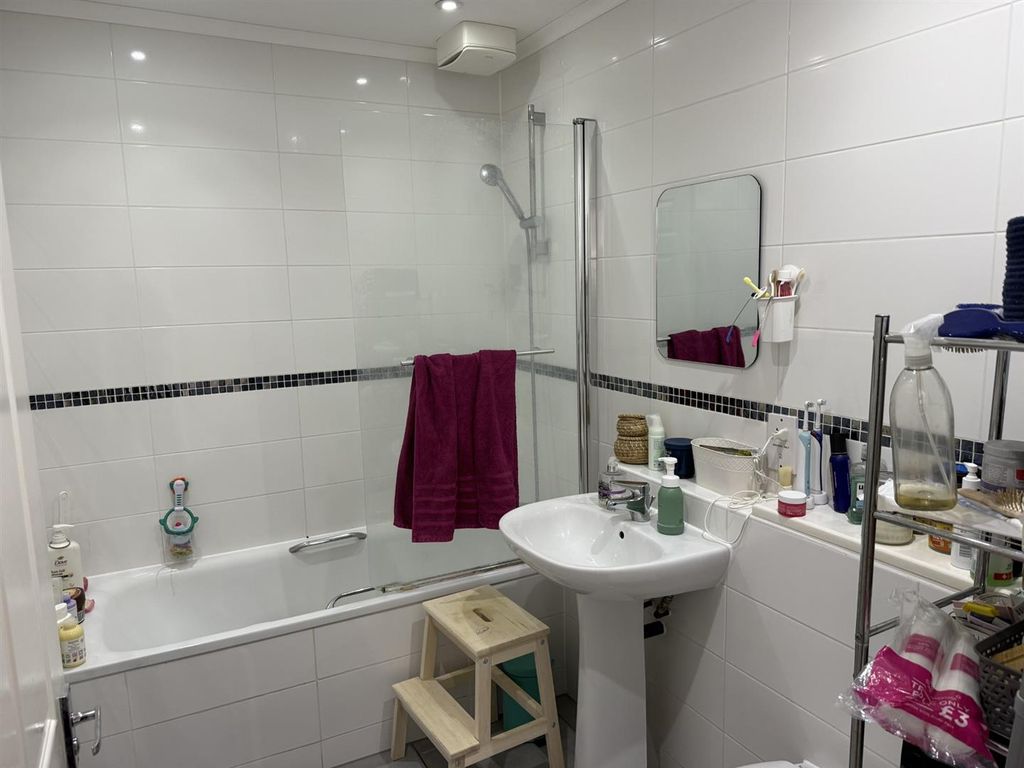 Property photo 1 of 6 54B19Bce-A3F4-4694-B180-7B1c2905d93B.Jpg