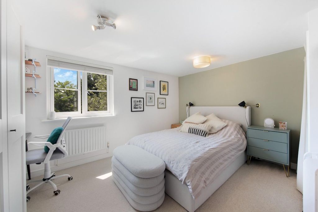 Property photo 3 of 17 12.Jpg