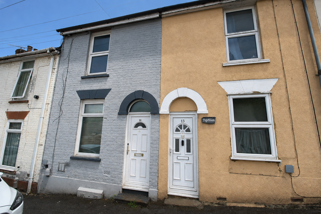 Property photo 1 of 8