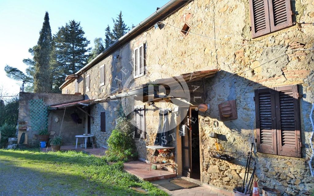 Property photo 1 of 25