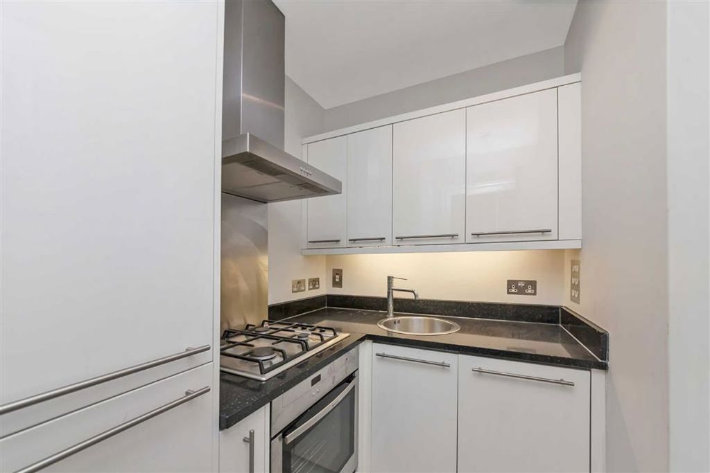 Property photo 3 of 4