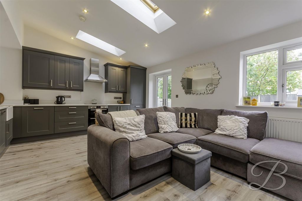 Property photo 3 of 32 Ccltd-14.Jpg