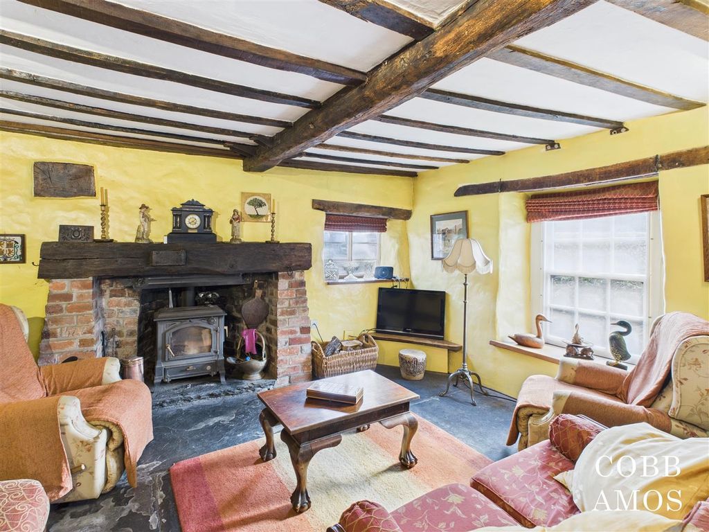 Property photo 3 of 33 Cam02803G0-Pr0158-Still023.Jpg