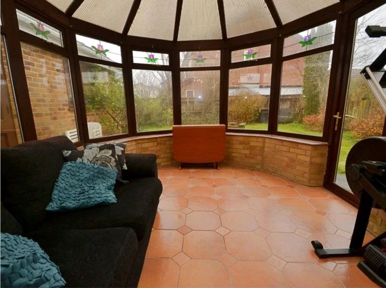 Property photo 2 of 7 Conservatory