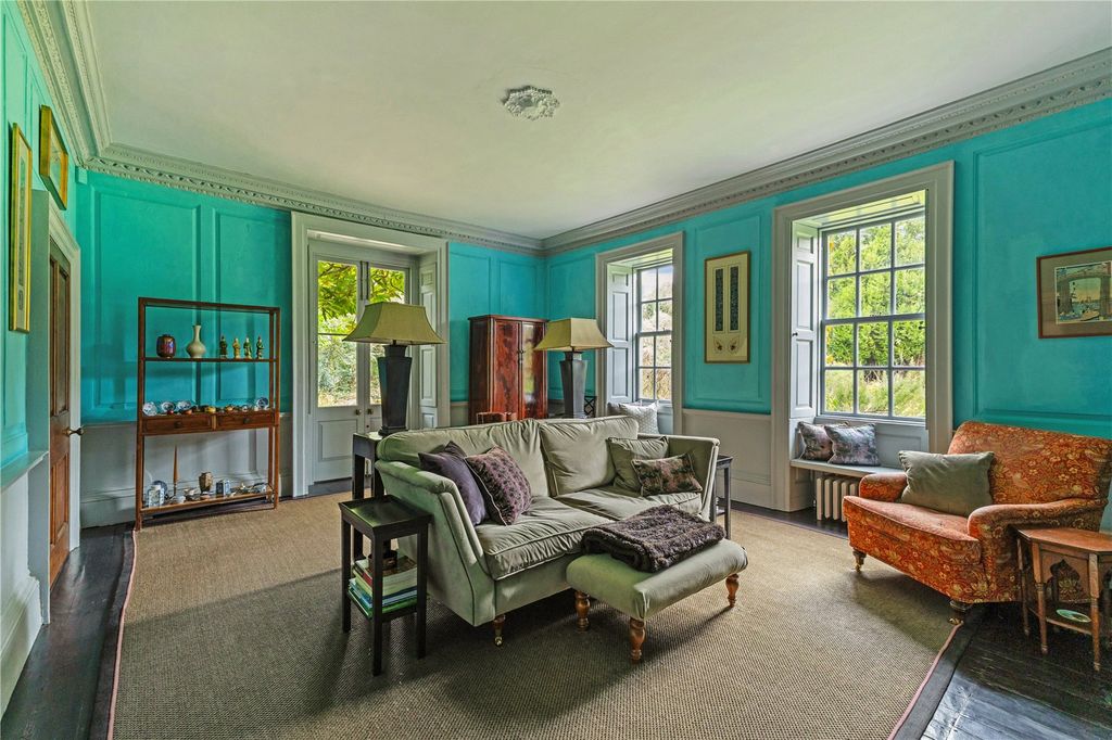 Property photo 3 of 24 Drawing Room