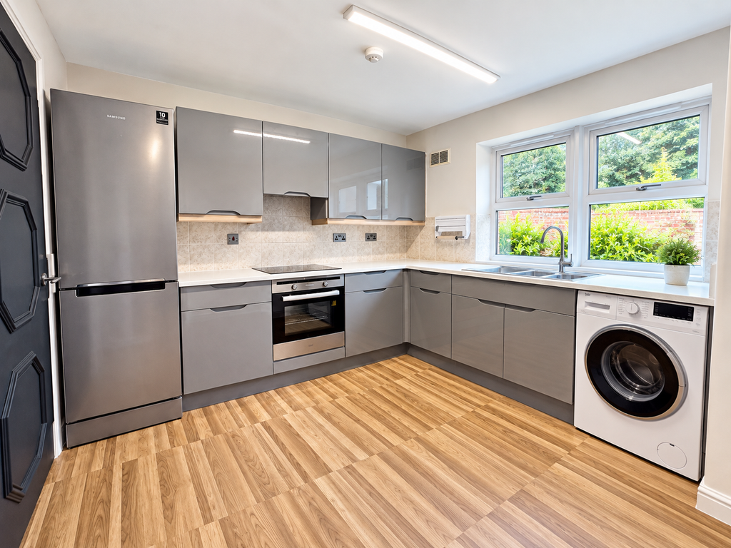 Property photo 1 of 11 Z3