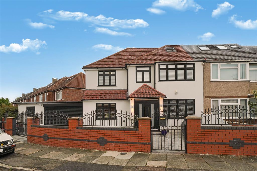 Property photo 1 of 13 View Of Front