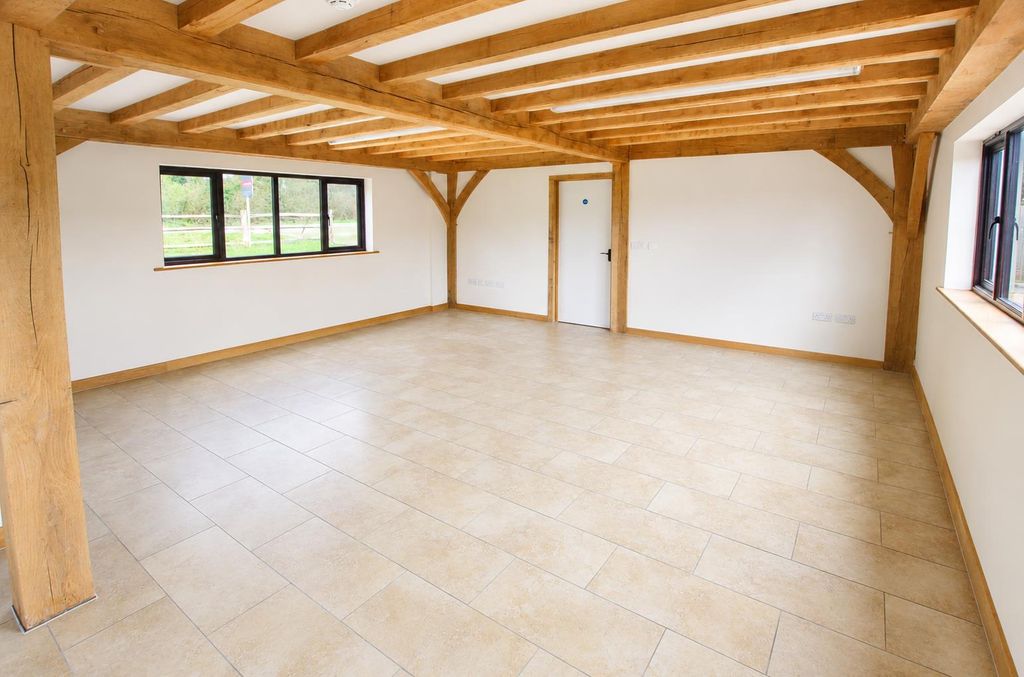Property photo 2 of 9 2.Jpg