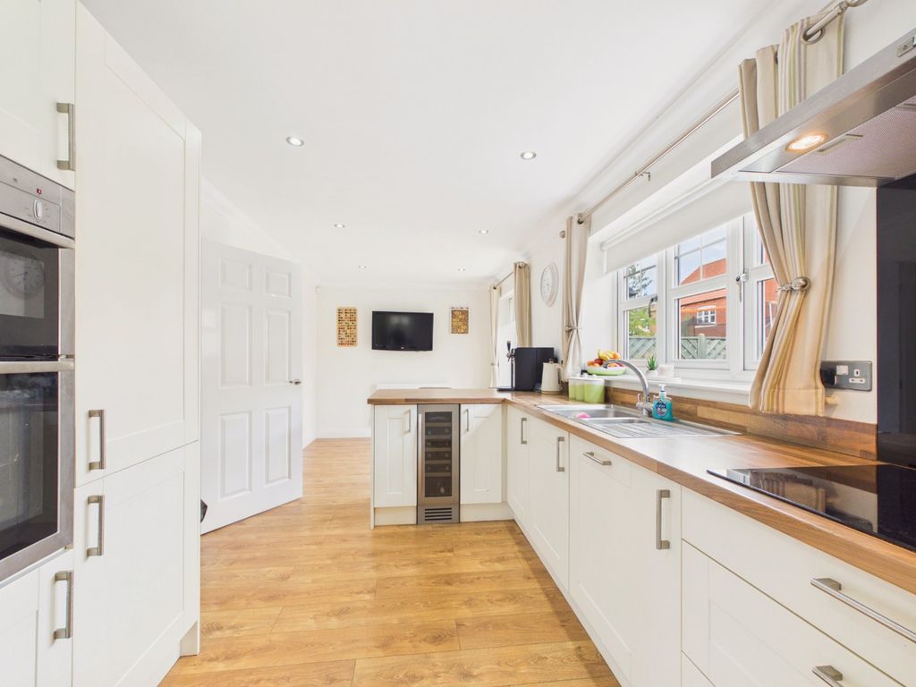 Property photo 3 of 22 5420455