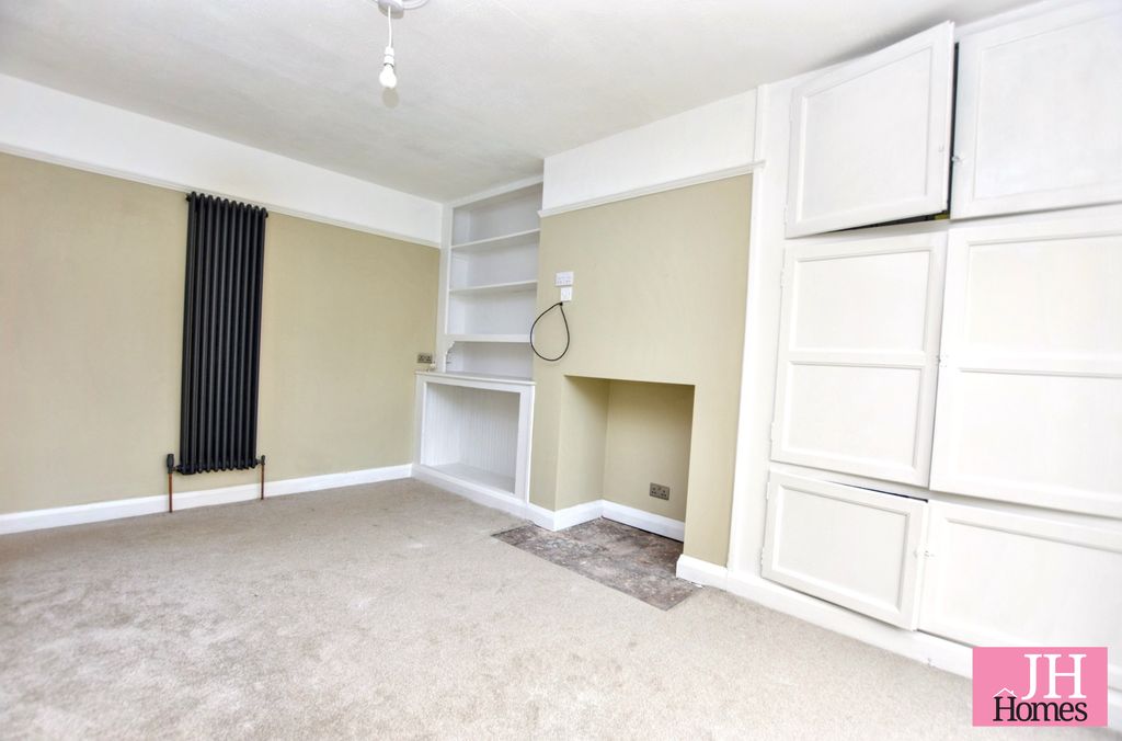 Property photo 3 of 19