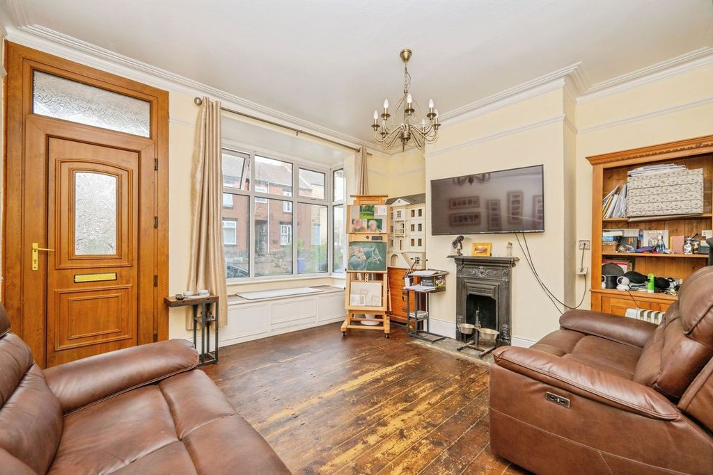 Property photo 2 of 21