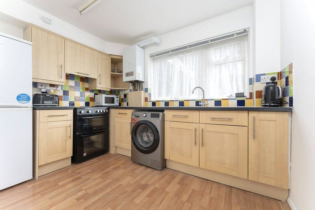 Property photo 2 of 11 Picture No. 11