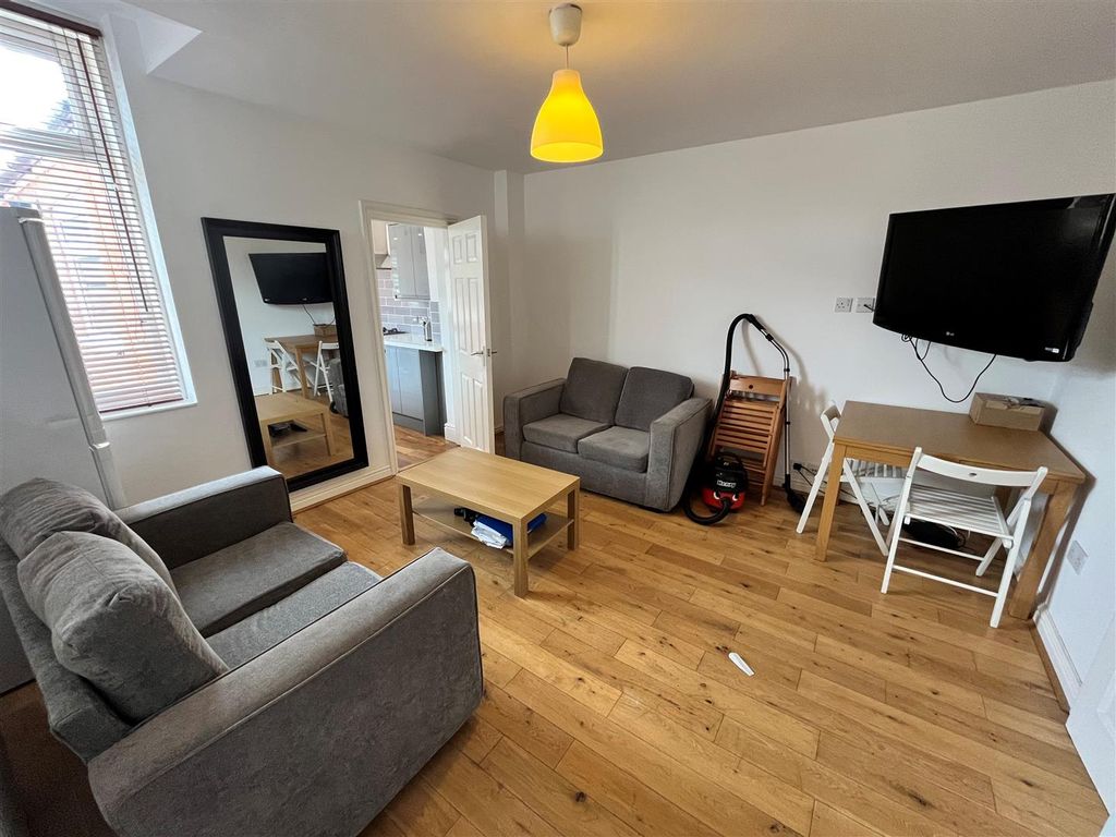 Property photo 2 of 10 1.Jpg