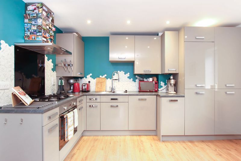 Property photo 3 of 15 Photo 11