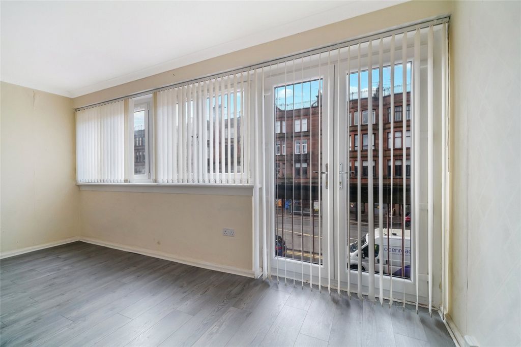 Property photo 2 of 15 Living Room