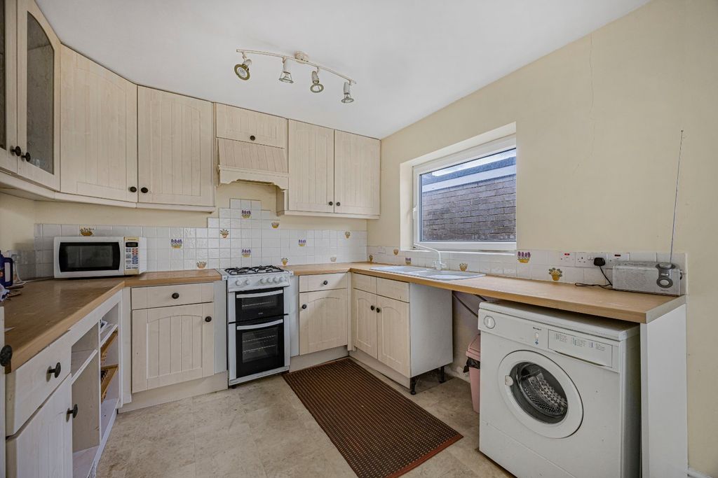 Property photo 2 of 12 Picture No. 04