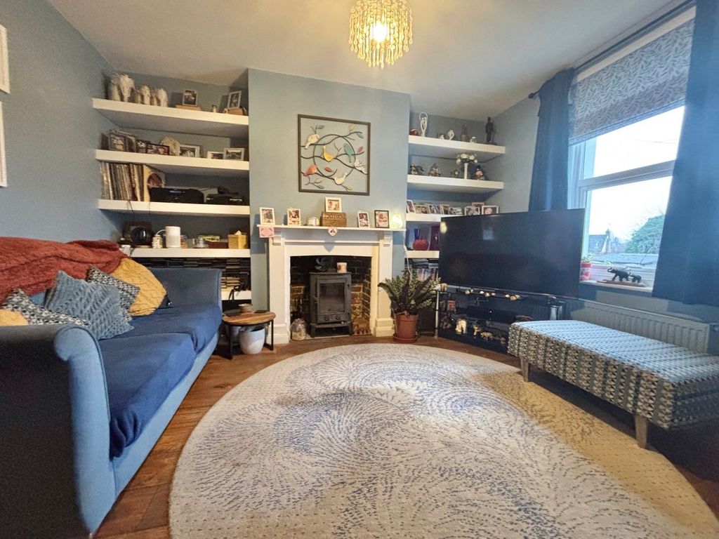 Property photo 3 of 17