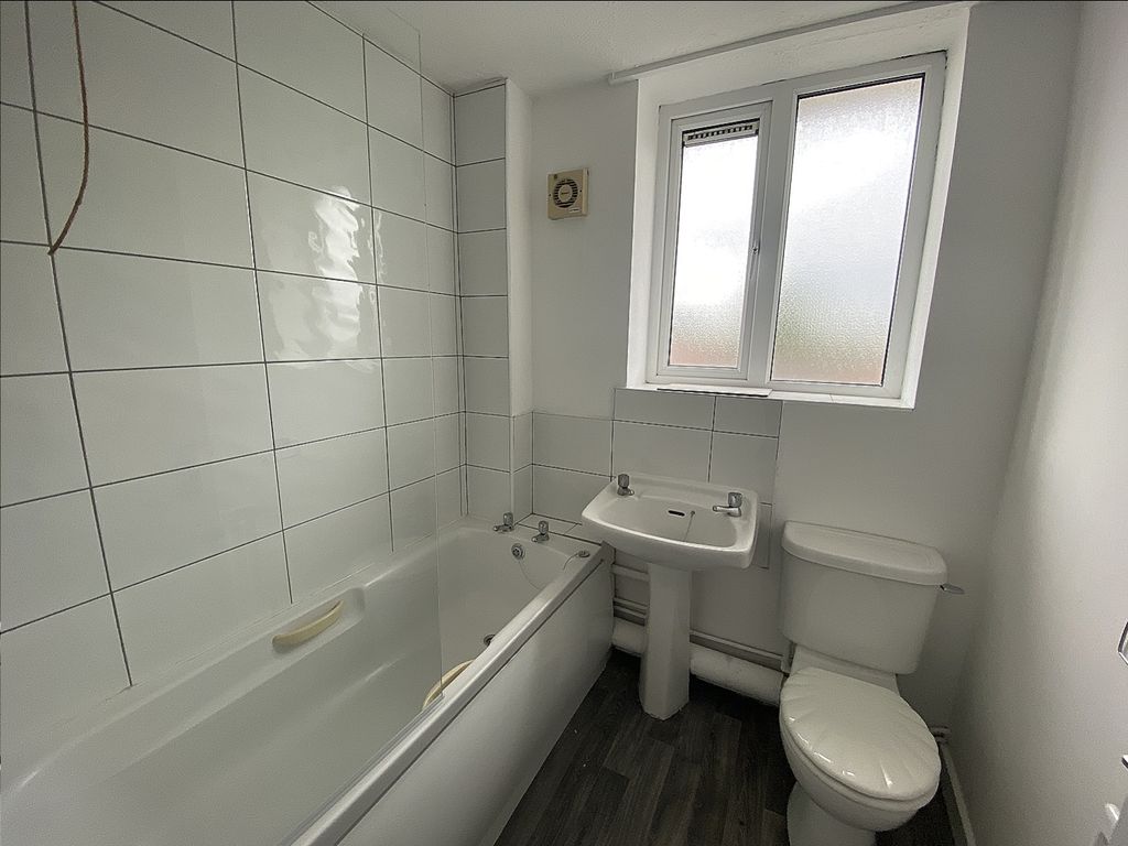 Property photo 3 of 14 Img_0855