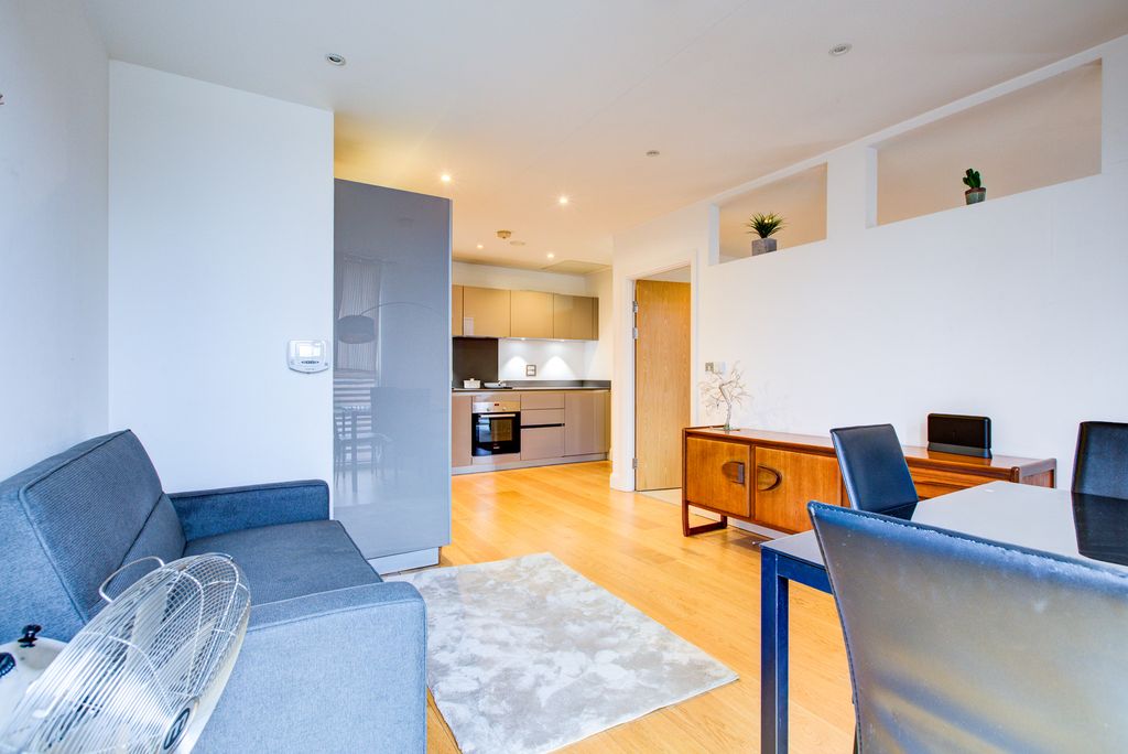 Property photo 3 of 19