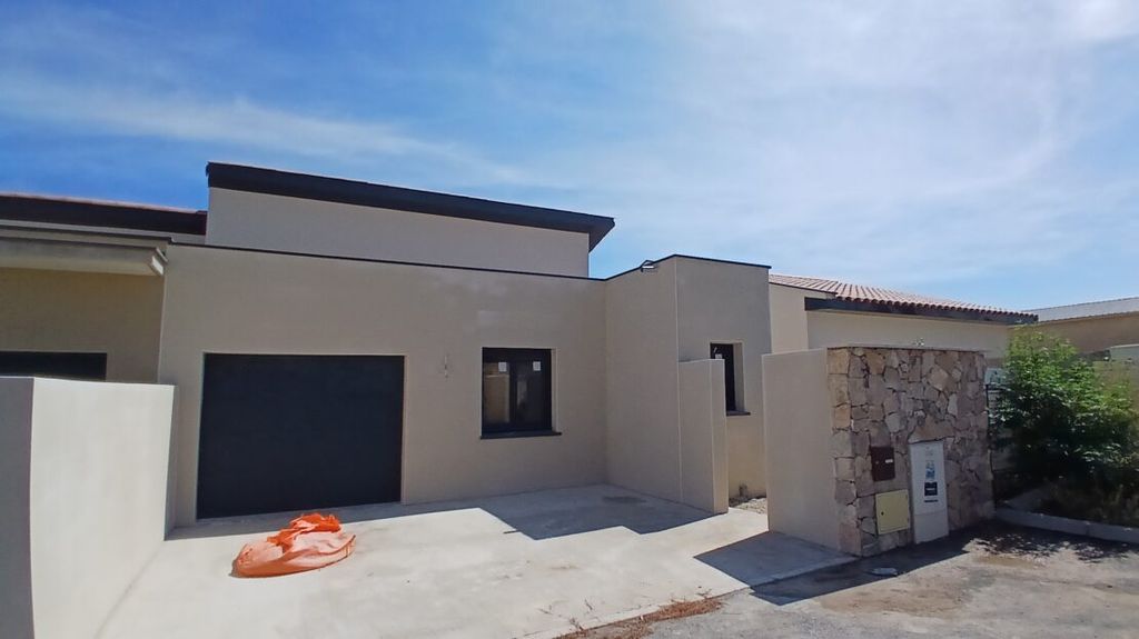 Property photo 1 of 14 Main Exterior View