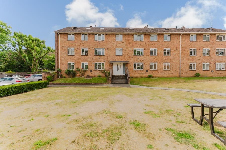 Property photo 1 of 12