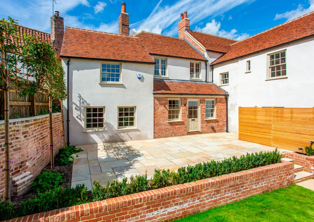 Property photo 1 of 21 Front Elevation