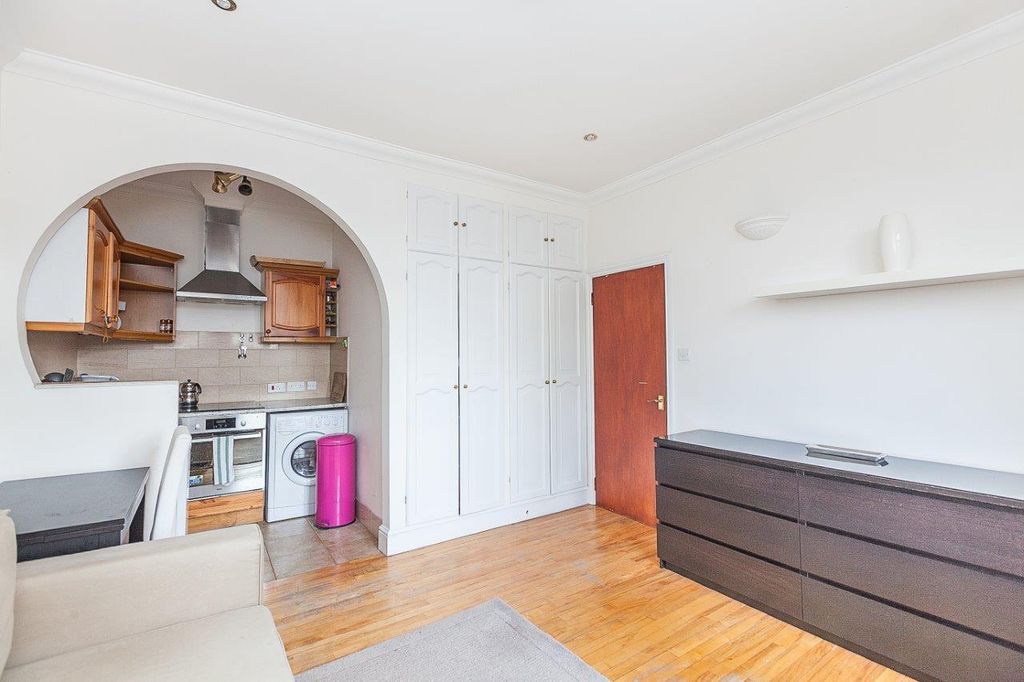 Property photo 3 of 7