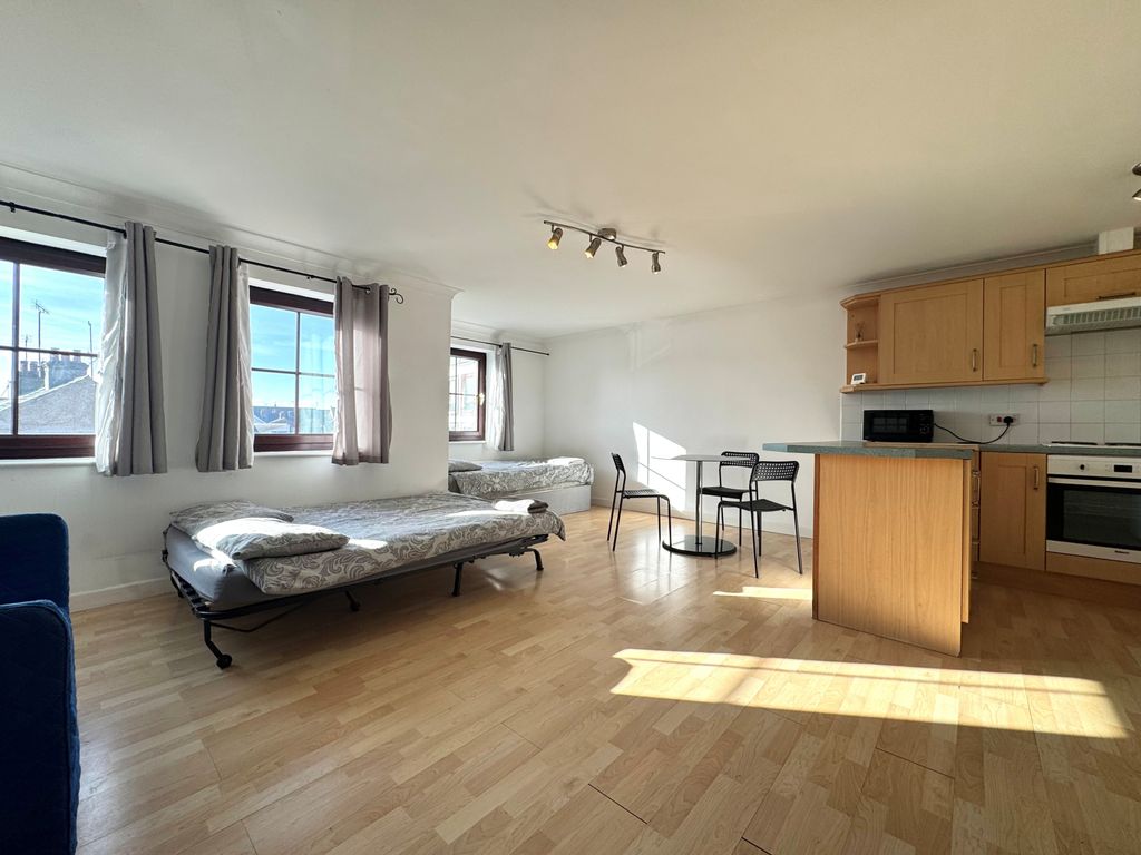 Property photo 2 of 10 Gallery