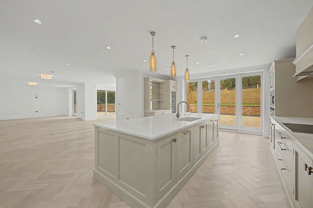 Additional image 8 of 5 bed detached house for saleMurieston Road, Hale WA15