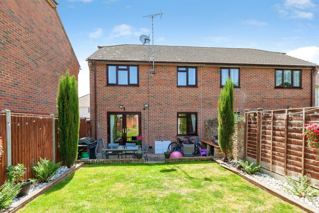 Property photo 2 of 13