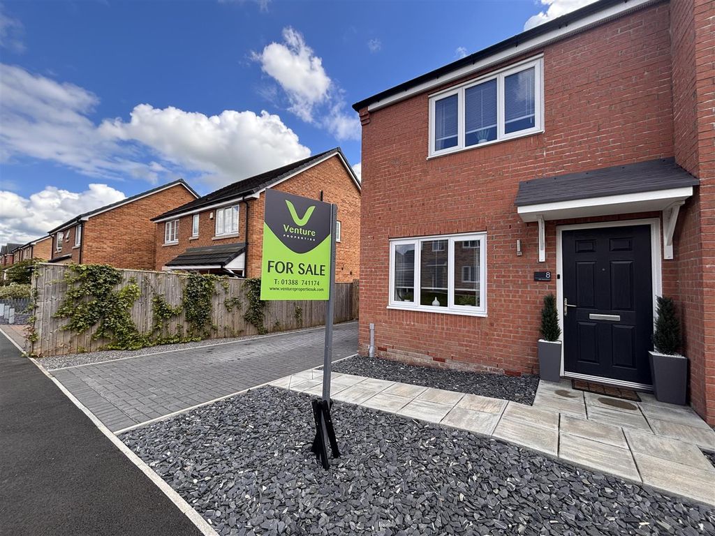 Property photo 1 of 15 Hill Meadows New External.Jpeg