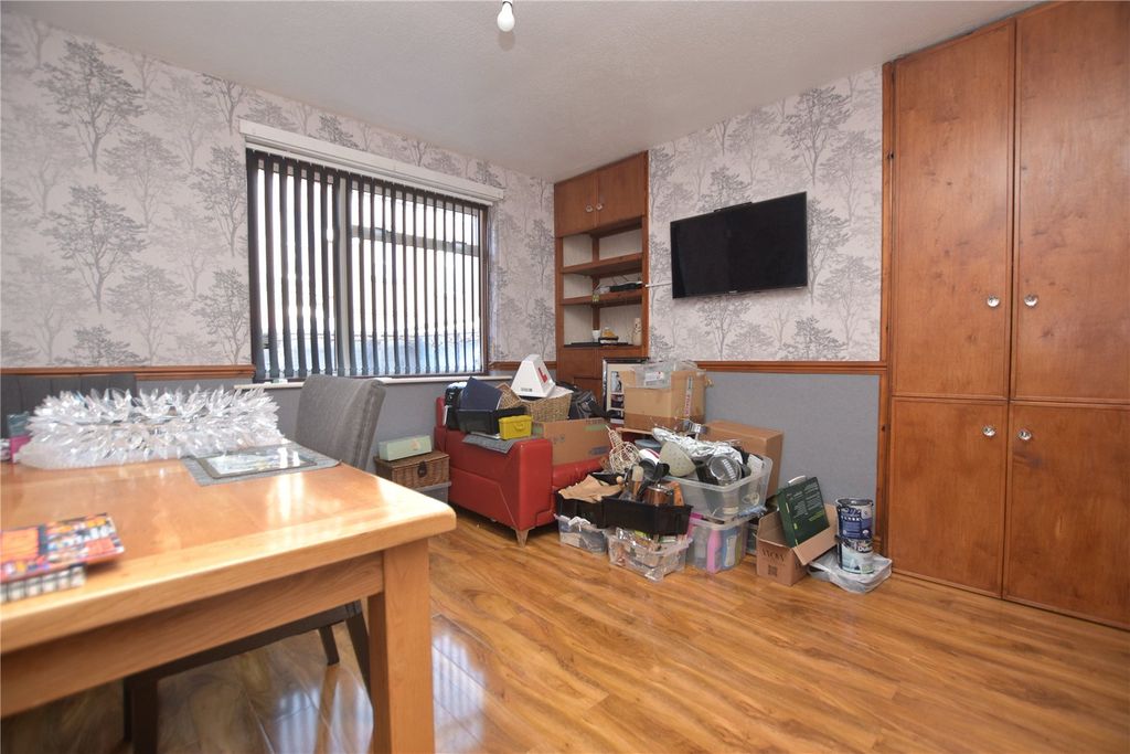 Property photo 3 of 16 Picture No. 09