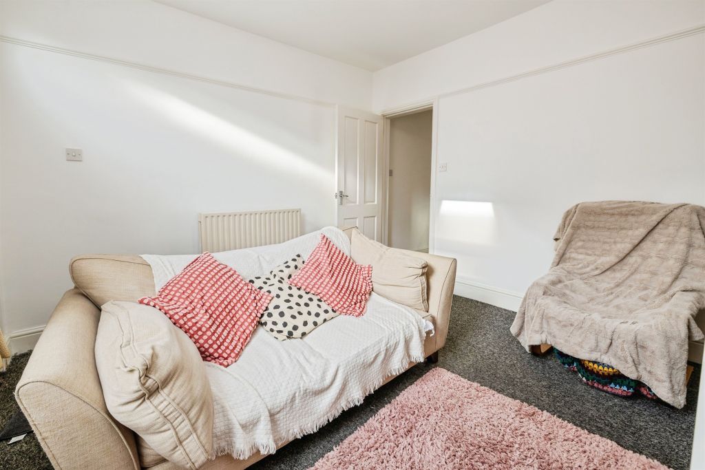 Property photo 3 of 16 Image