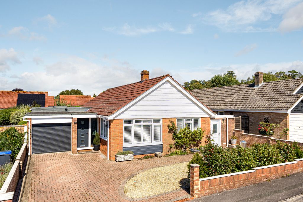 Property photo 1 of 18