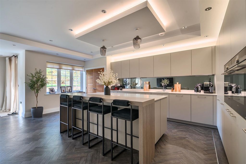 Property photo 2 of 38 Kitchen