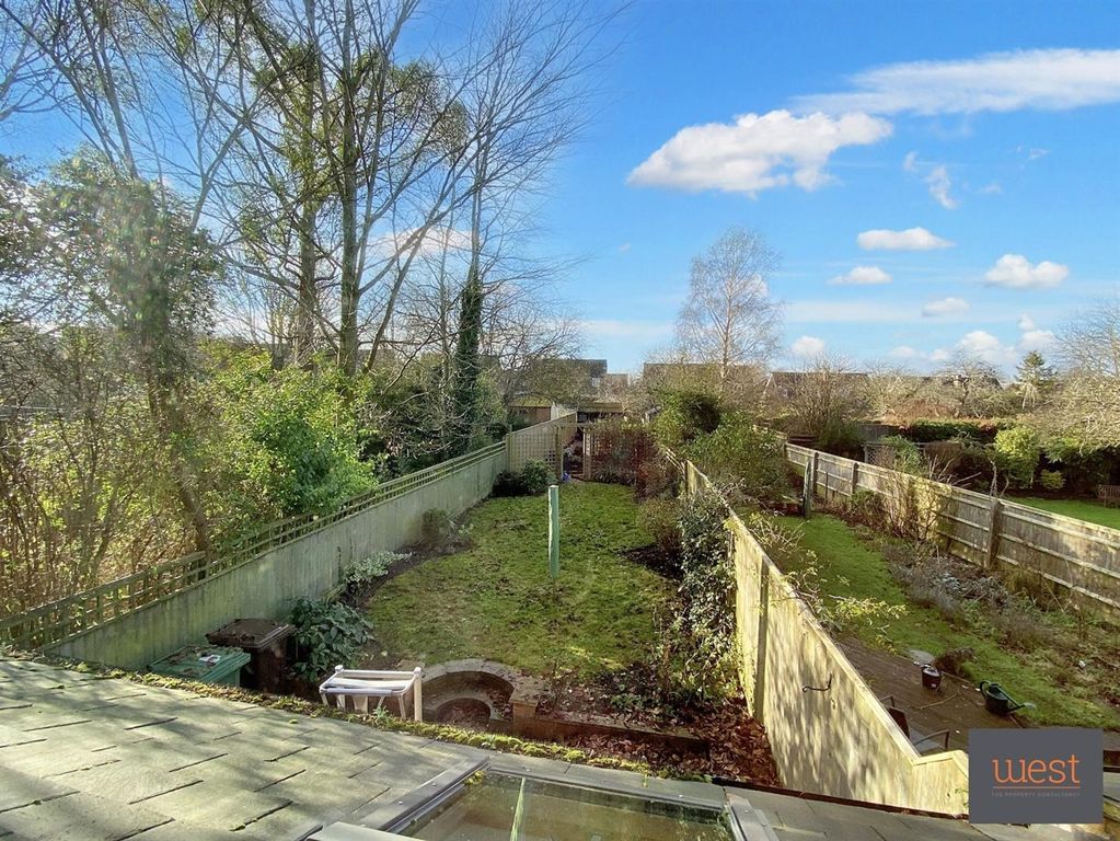 Property photo 2 of 19 Outlook West.Jpg