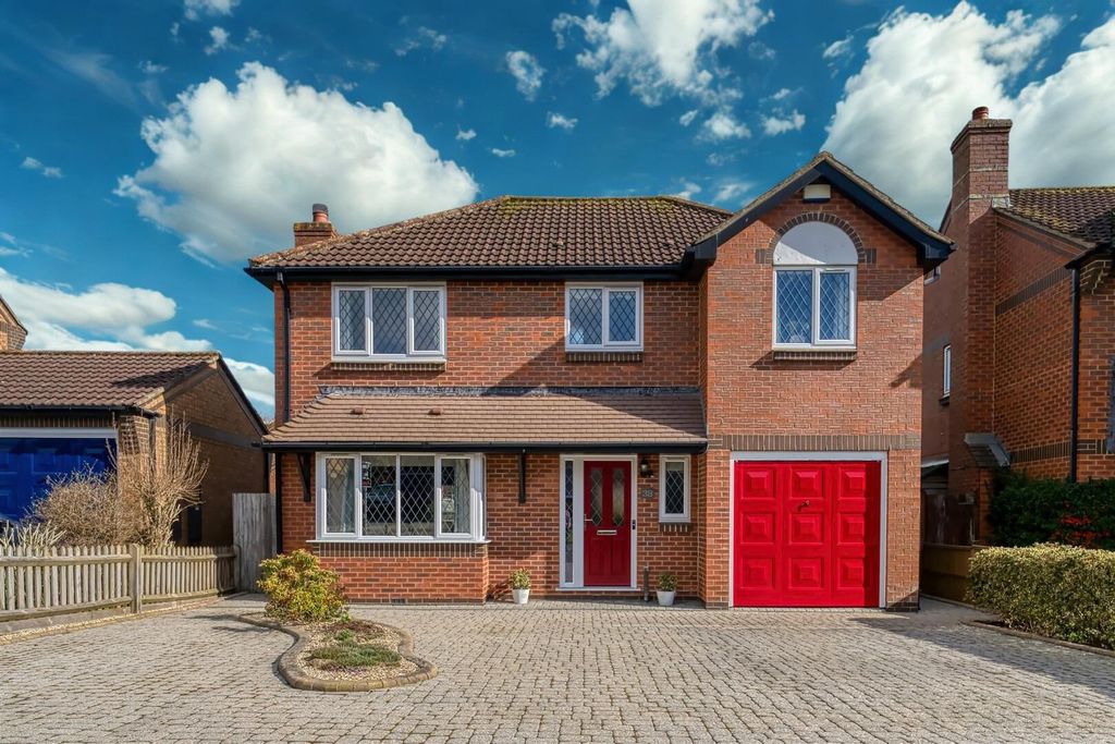 Property photo 1 of 8 Front