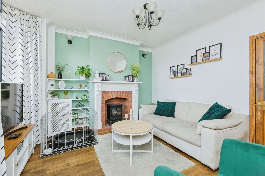 Property photo 3 of 17